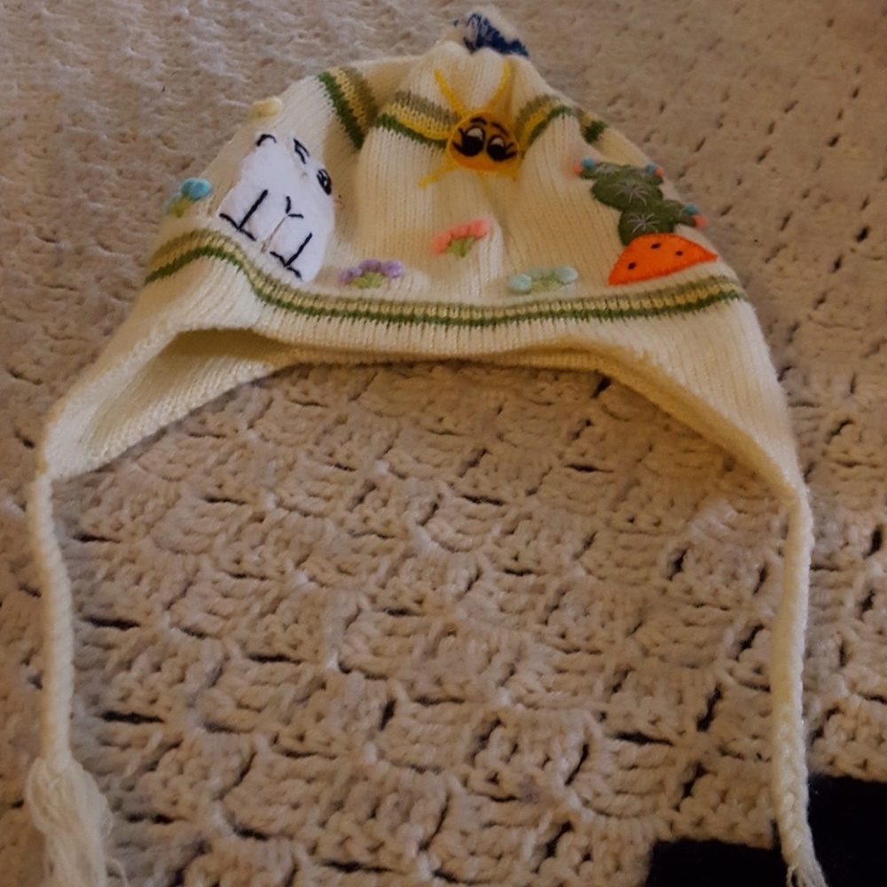 Knit hat. - Picture 4 of 5